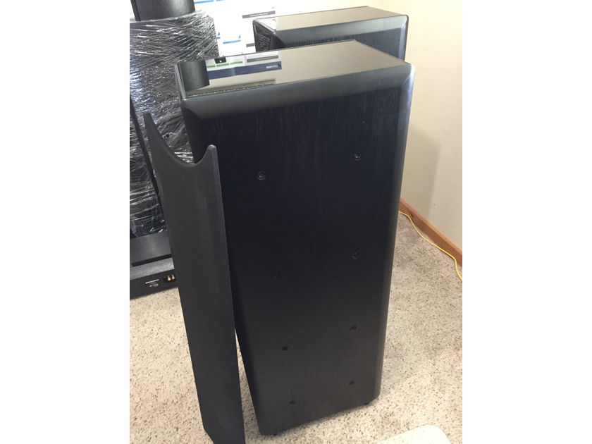 PRICE REDUCED!! Meridian DSP5500 Digital Loudspeaker Set - Your ears will thank you!