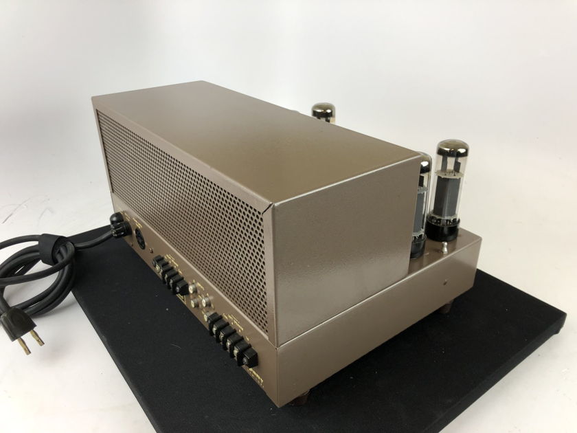 Marantz Model 8B Stereo Tube Amplifier, Highly Collectible (B)