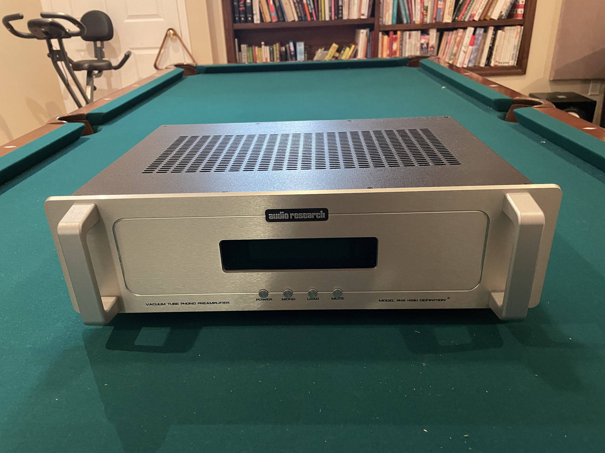 Audio Research PH8 phono stage silver - mint customer t...