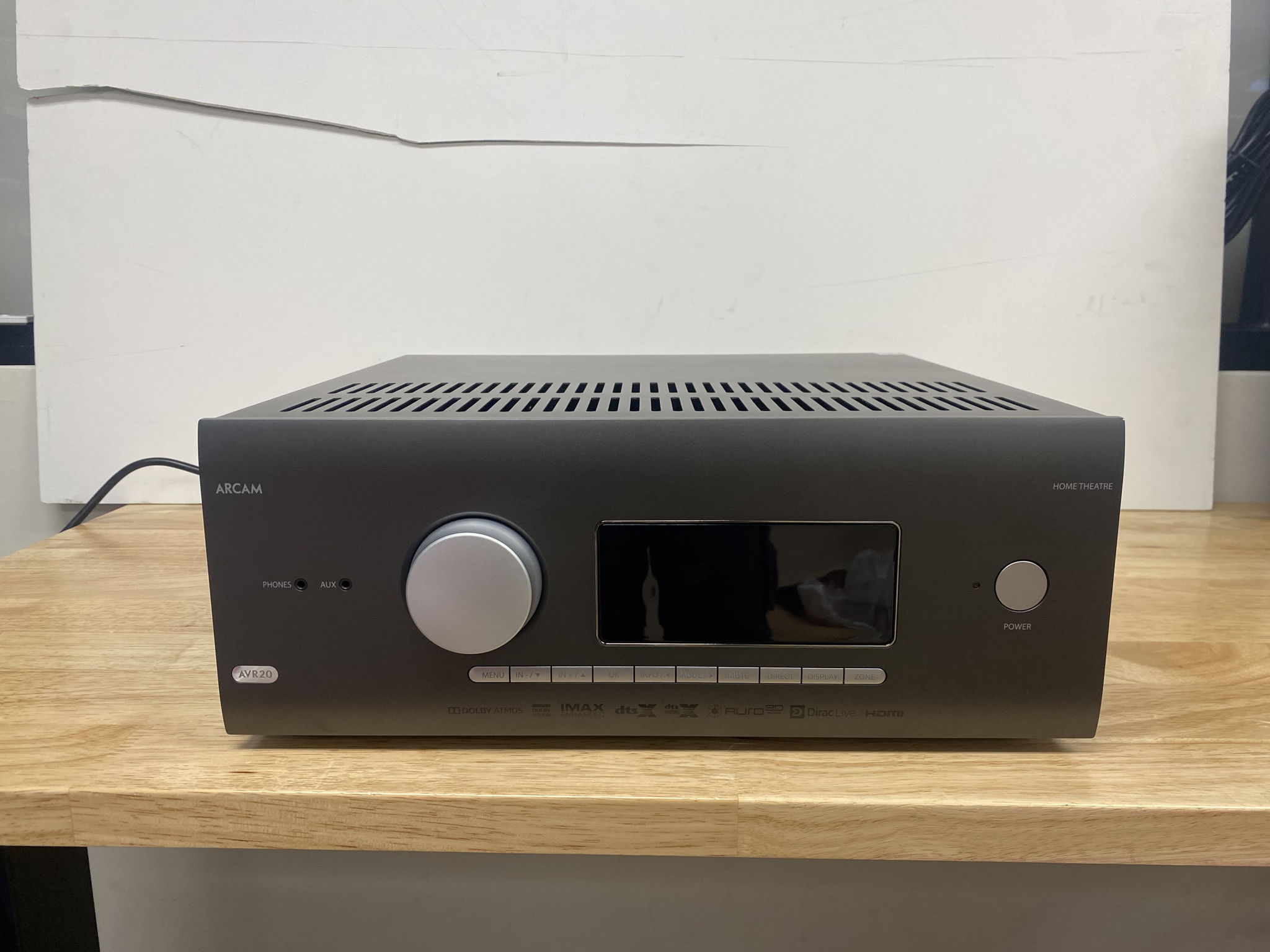 Arcam AVR-20 2