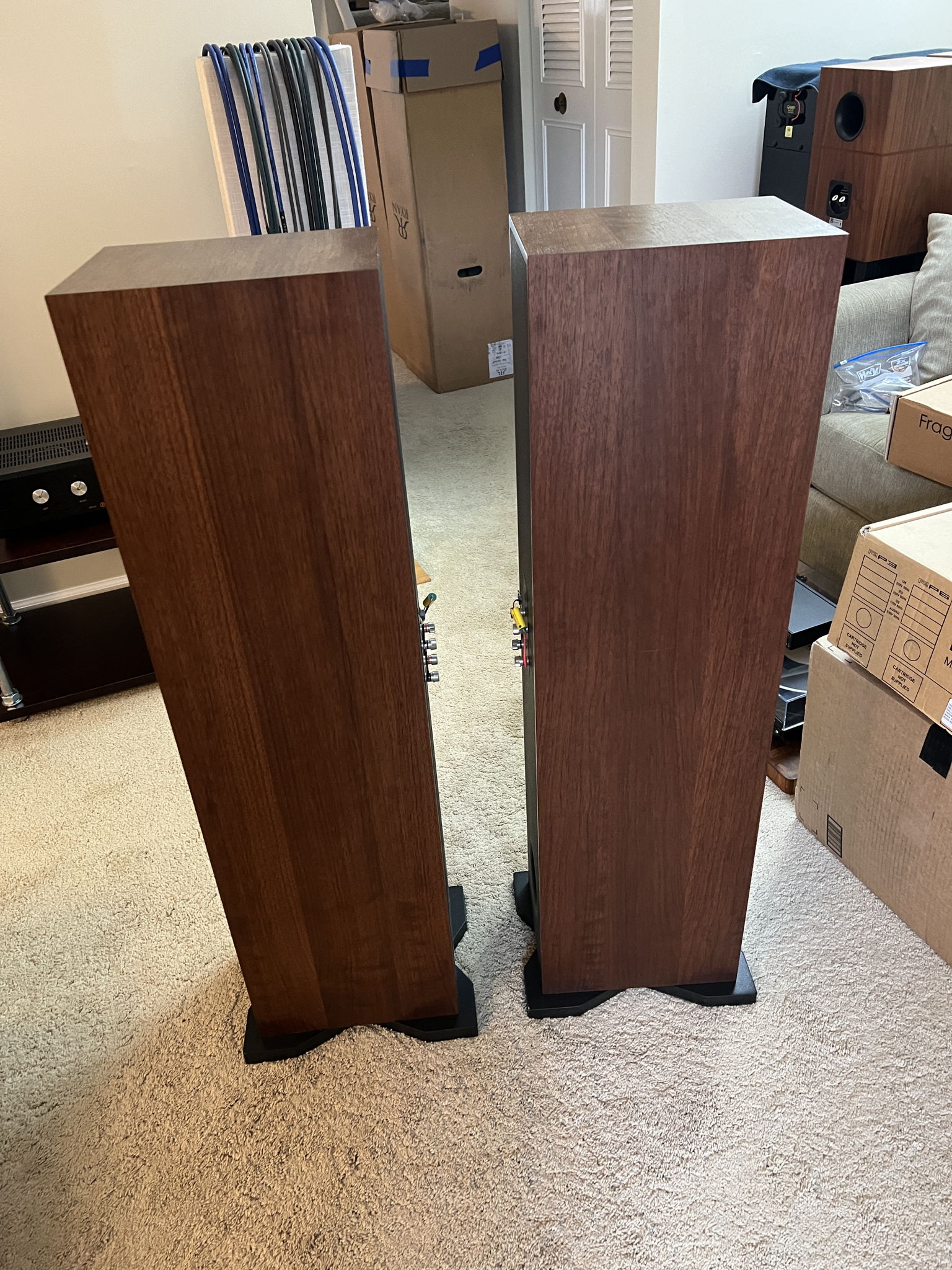 Ryan Speakers R630 Floorstanding 3-Way Speakers - Walnut 4