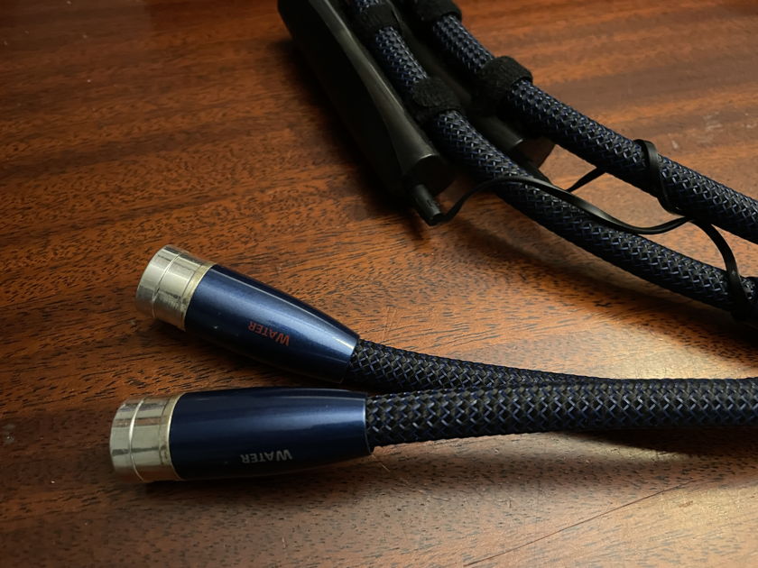 Audioquest Water 1m XLR interconnects - mint customer trade-in