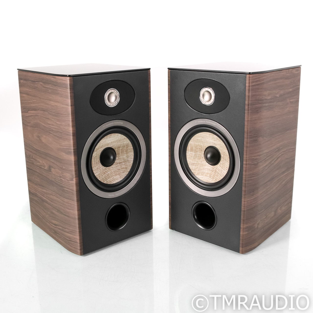 Focal Aria 906 Bookshelf Speakers; Noyer Vinyl Pair (Us...