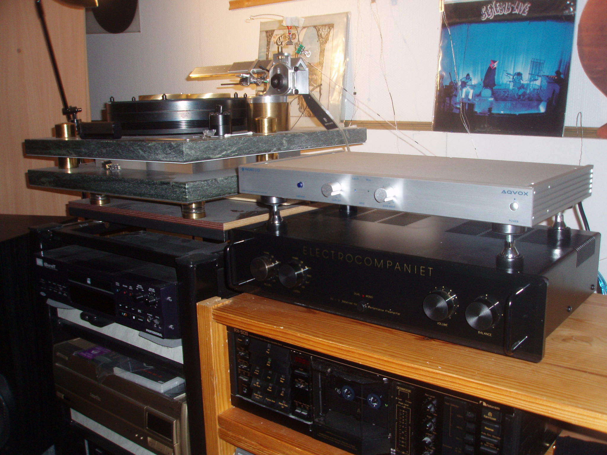 ELECTROCOMPANIET EC-3 balanced preamp w/ MC board + AQVOX PHONO 2CI MK II balanced current mode MC / voltage mode MM phono stage
