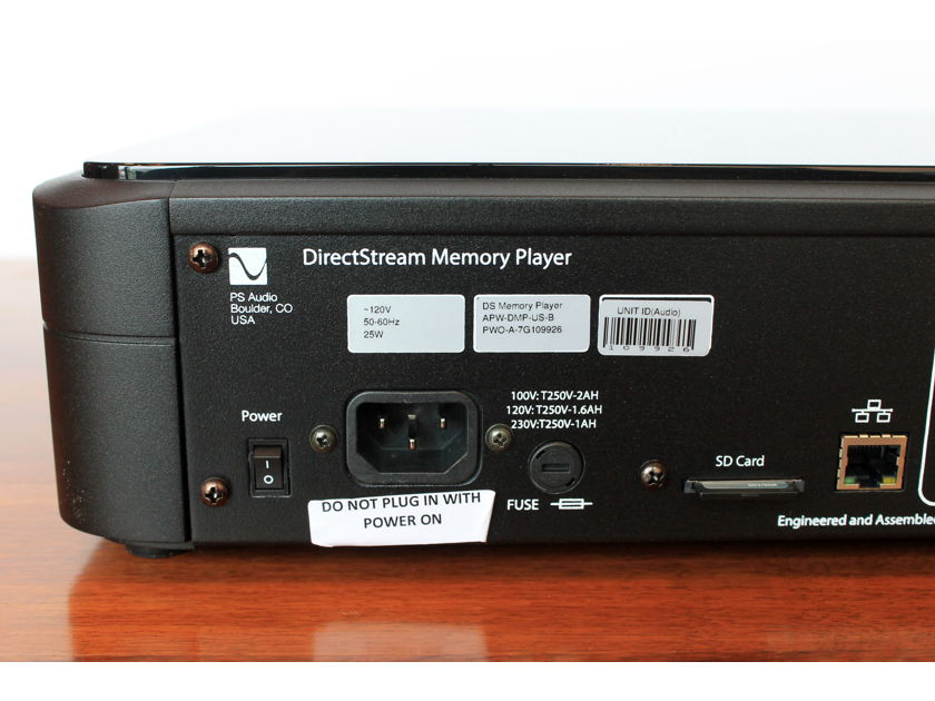 PS Audio DirectStream DAC w/Bridge II & DirectStream Memory Player in Black