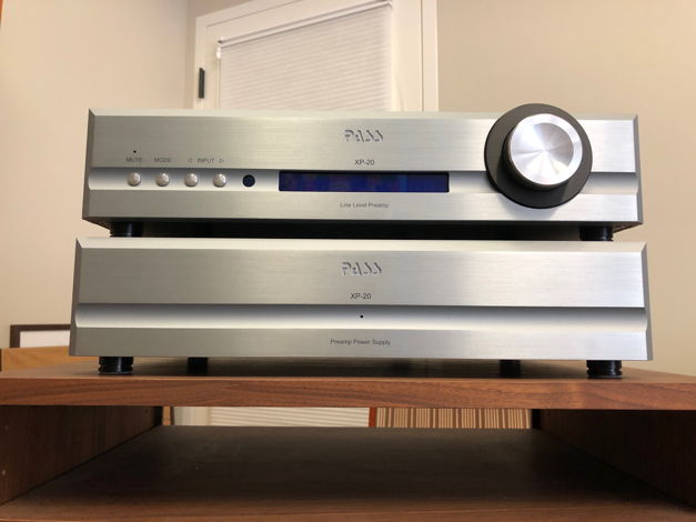 Pass Labs XP-20, super condition, priced well below ave...