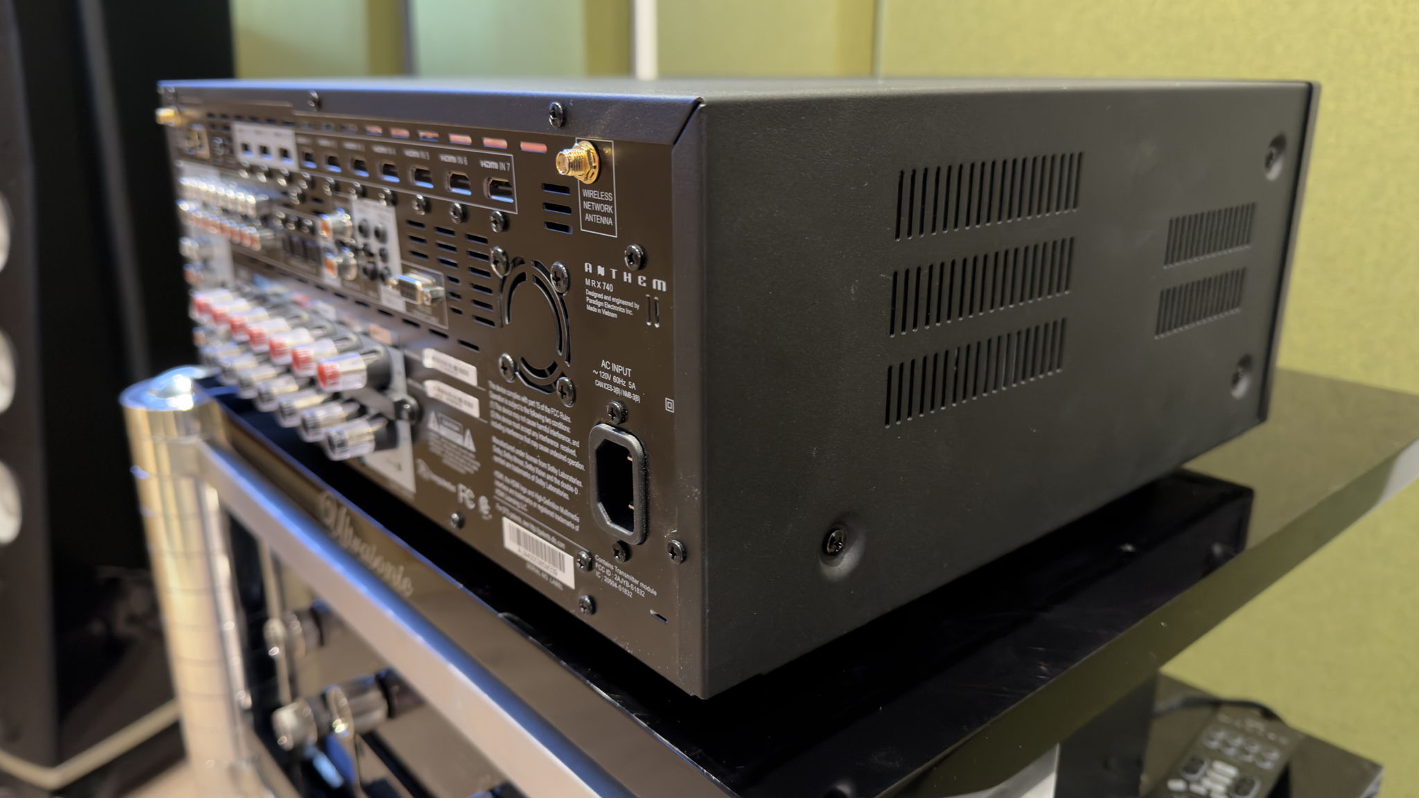 Anthem MRX 740 8K A/V Receiver w Remote EXCELLENT 8