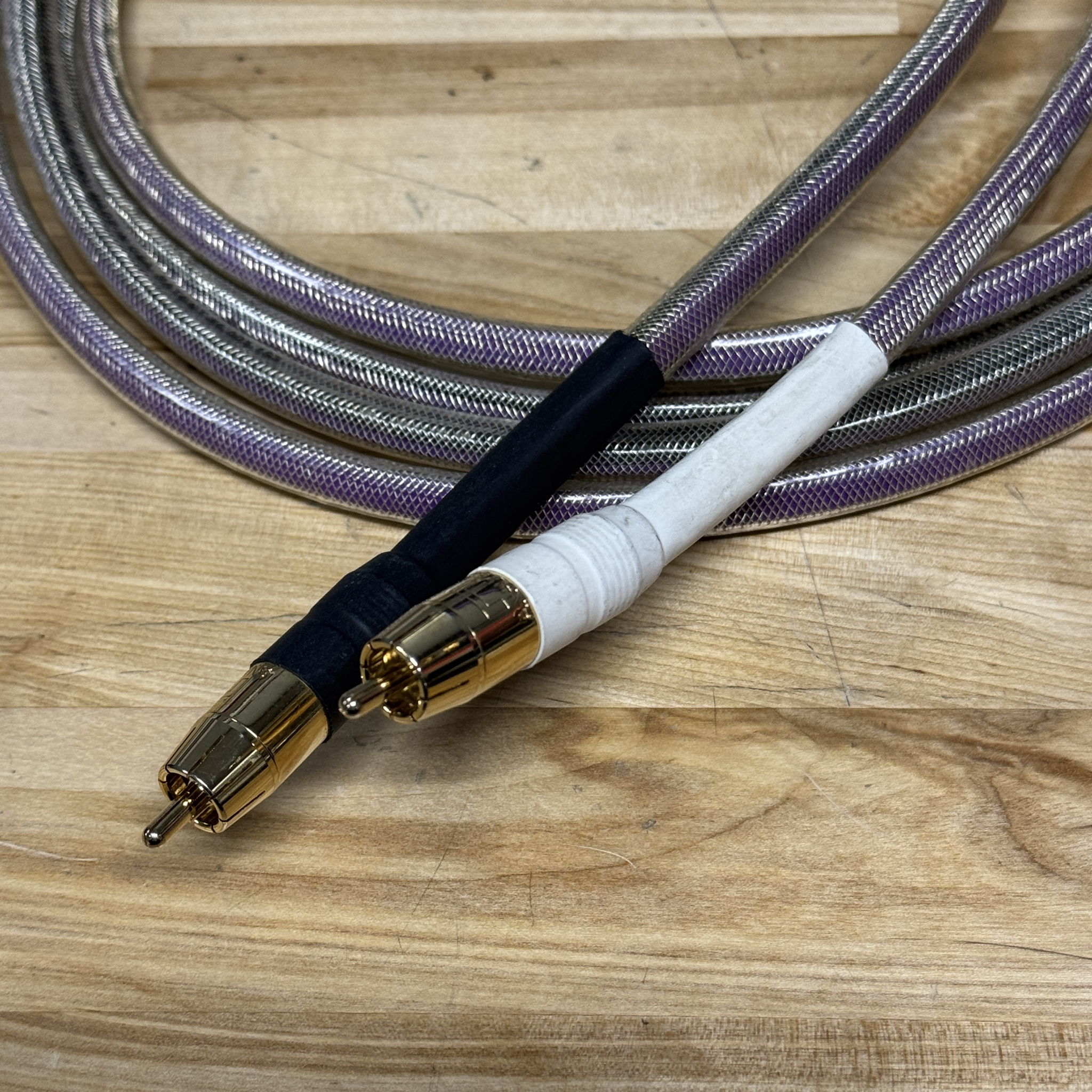 Analysis Plus Silver Oval RCA Interconnects – 2 Meters ... 3