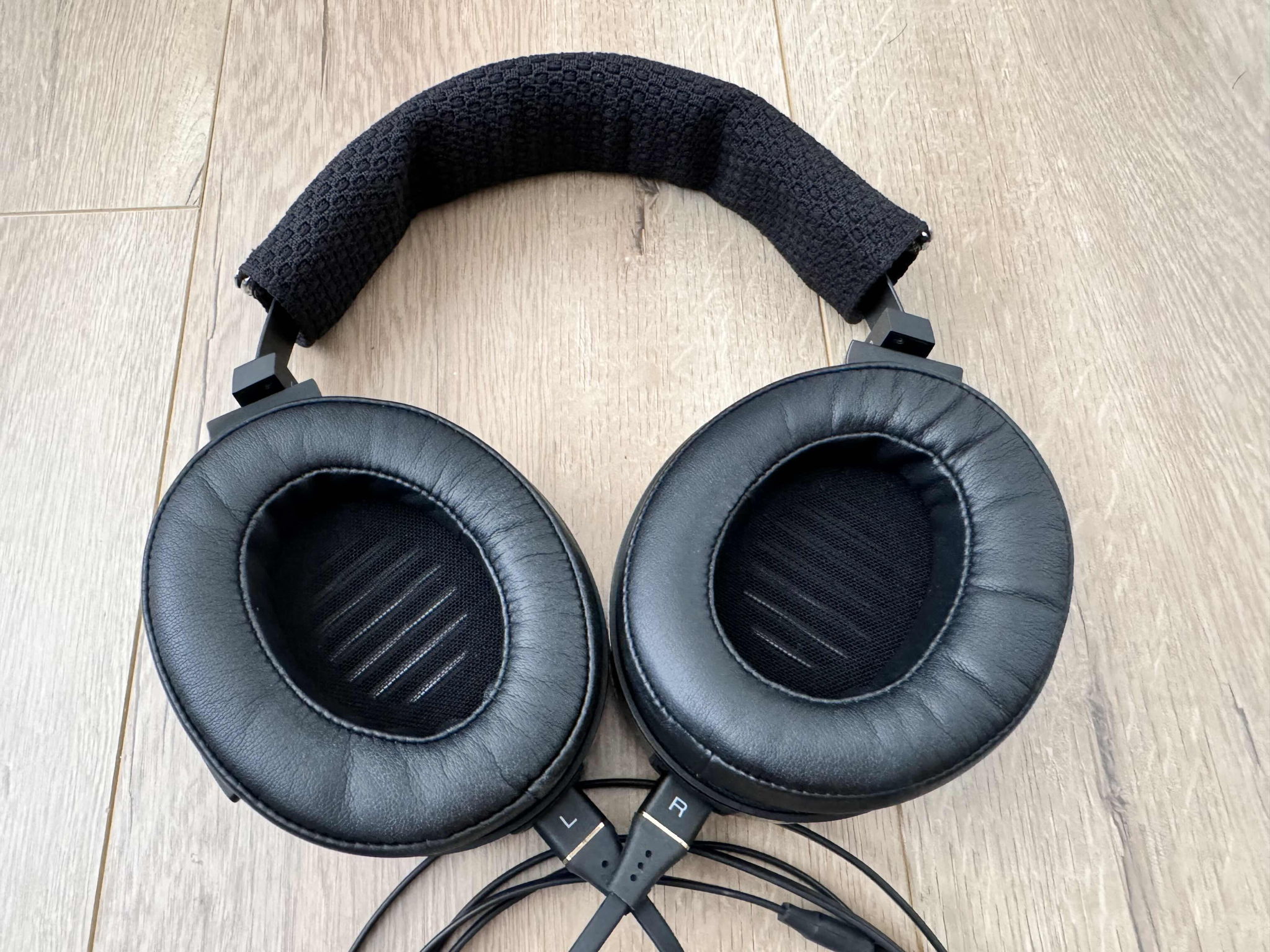 Audeze EL-8 Titanium Headphone 5