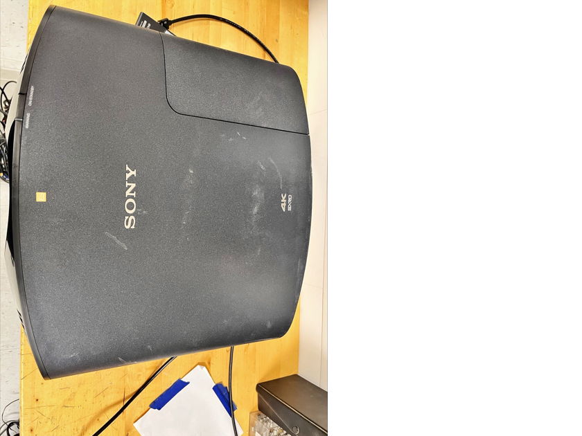 Sony VPLVW675ES SXRD Native 4K 3D HDR Pro... For Sale Audiogon