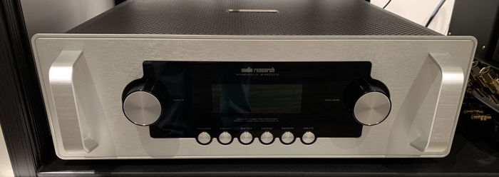 Audio Research LS-28 Preamplifier (32 hours of total us...