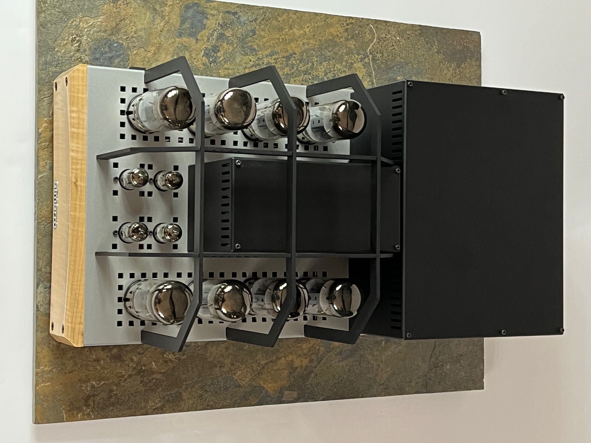 Almarro A50125a tube amplifier 3