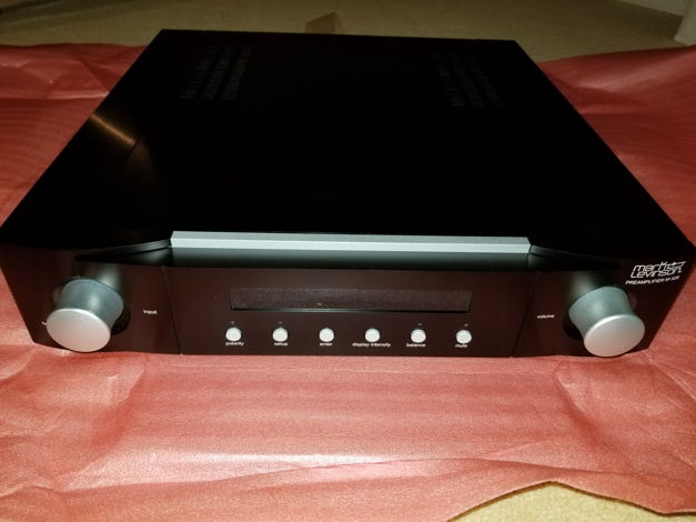 Mark Levinson No 526 Preamplifier, Mint - Price Reduced