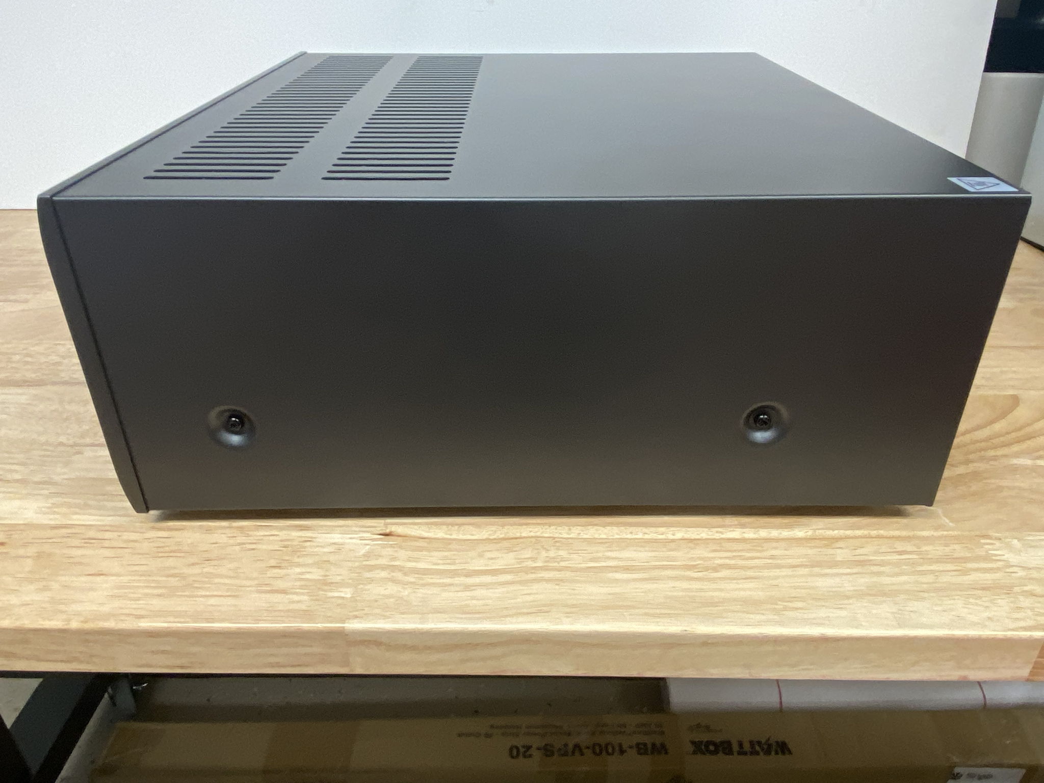 Arcam AVR-20 4