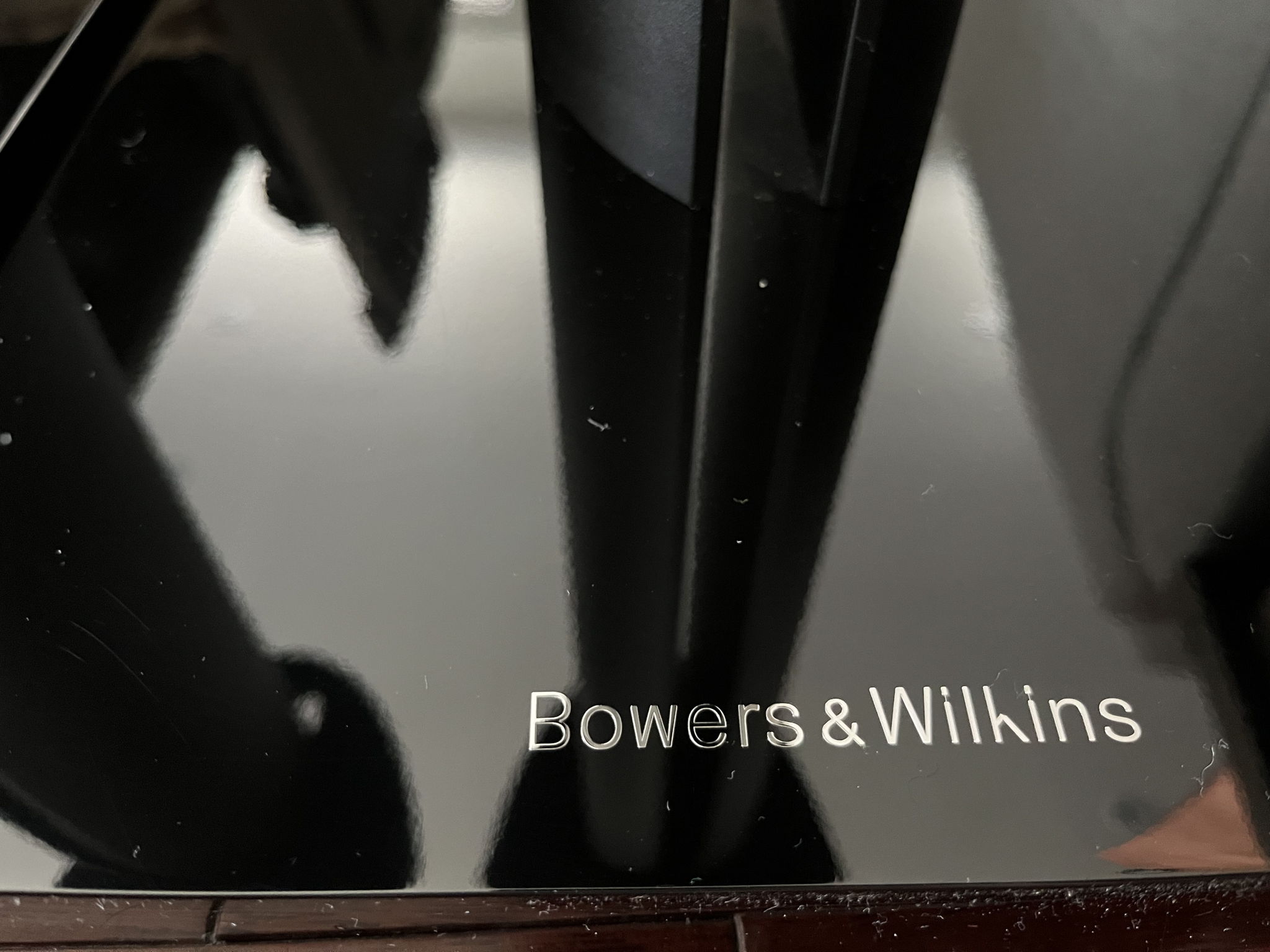 B&W (Bowers & Wilkins) FS805D3 2