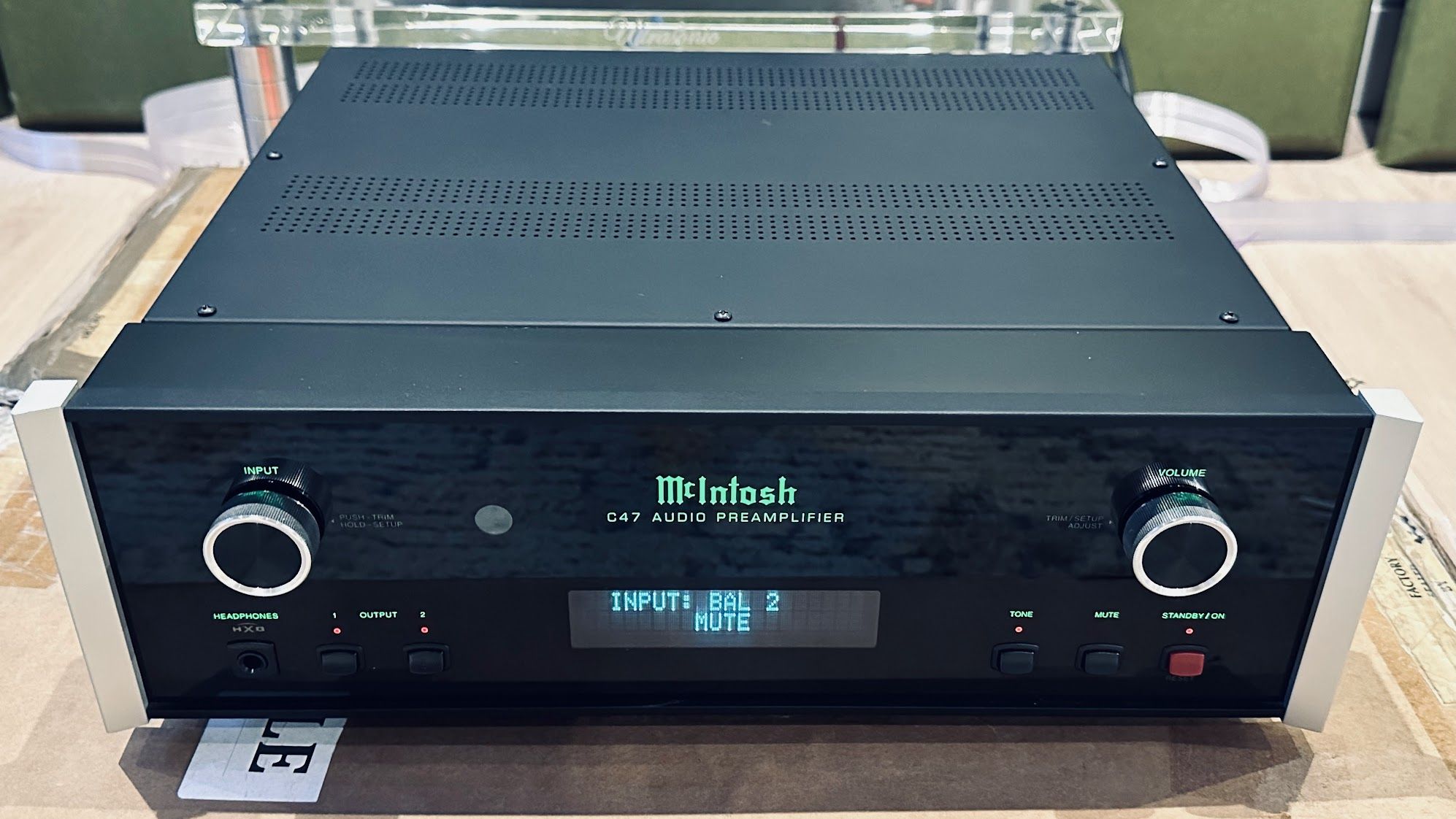 McIntosh C47 Preamplifier MINT