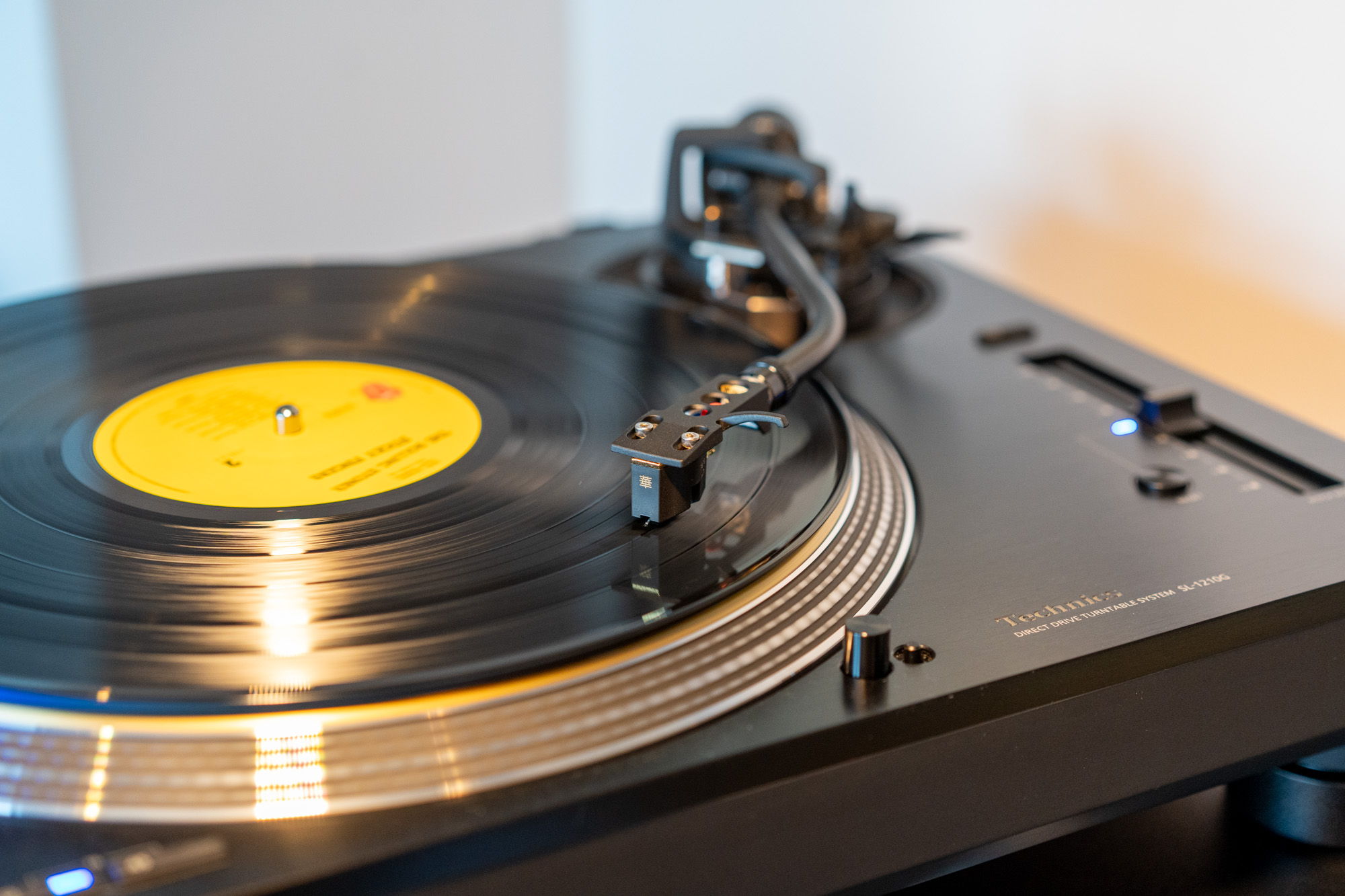 SL-1210G