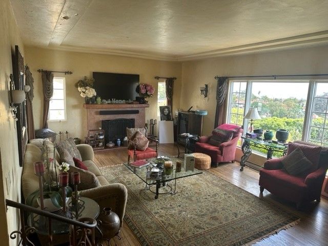 Living Room (Main System) - Photo 2