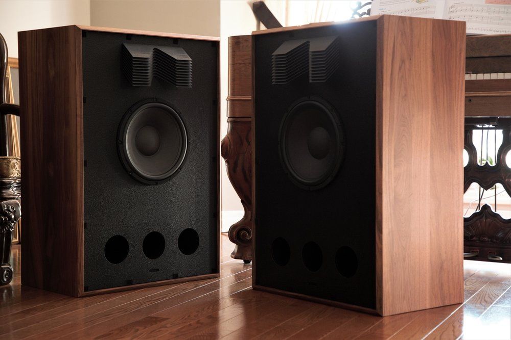 Finale Audio Passione 12" Horn Speakers American Walnut...