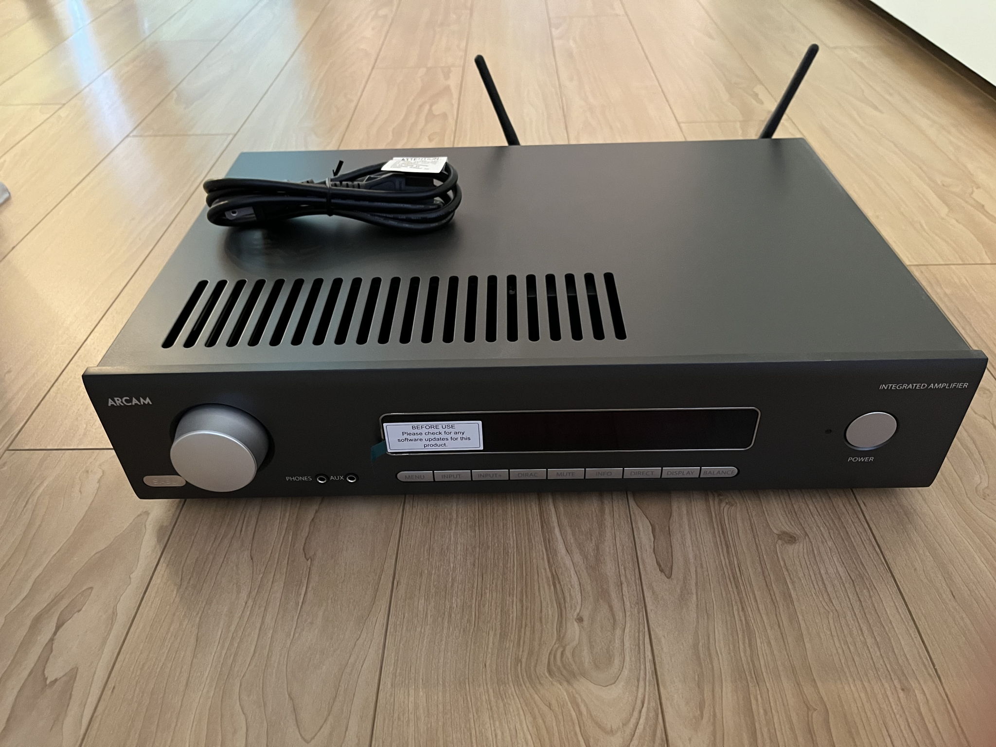 Arcam SA30 Integrated Amplifier (2x120W Class G amp)