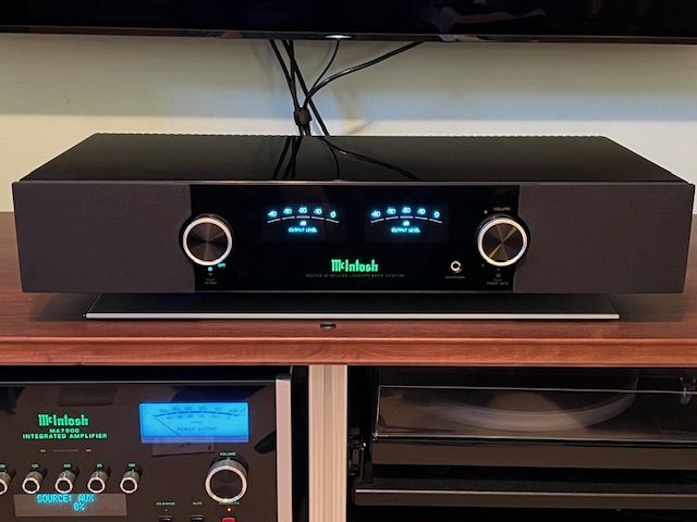 McIntosh RS250 & REL Tzero MK III Subwoofer