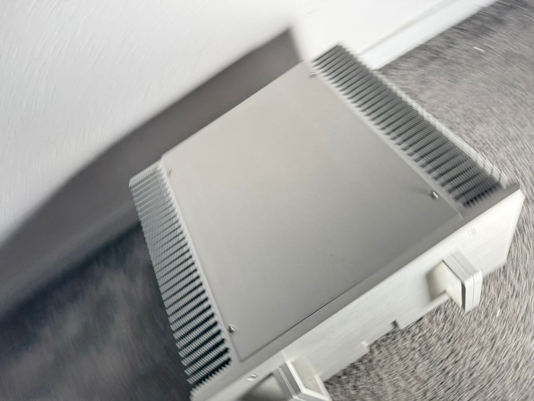 Gruensch CSE stereo power amplifier in silver 9