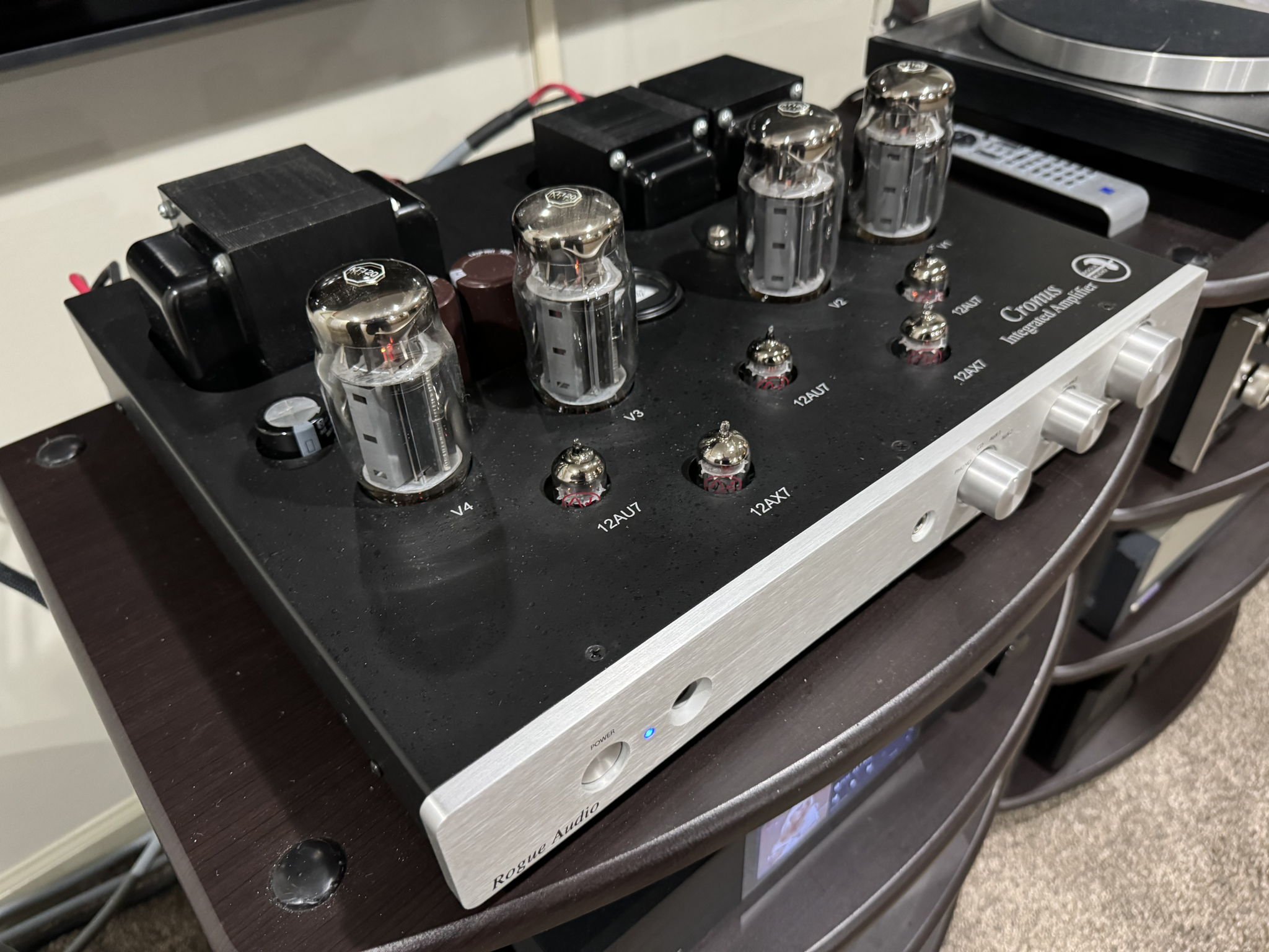 Rogue Audio Cronus Magnum Tube Integrated Amp w Remote....