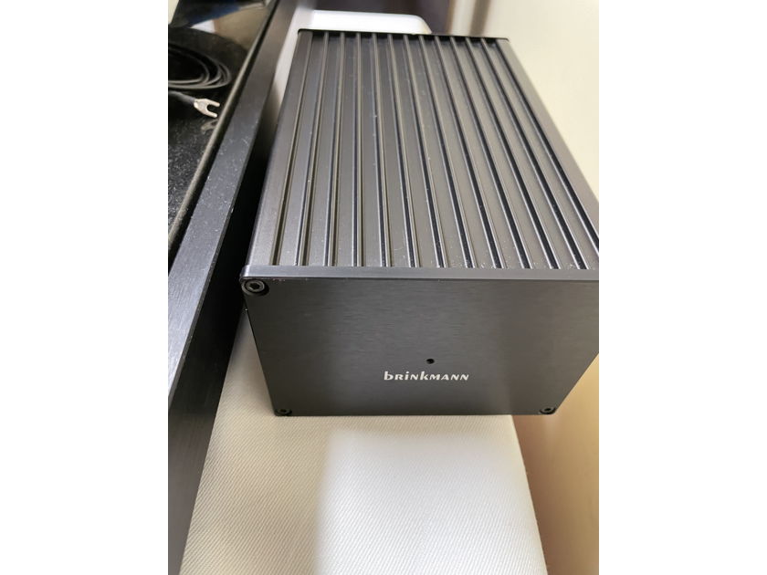 Brinkmann Audio Bardo Turntable w/ Brinkmann 10.0 Tonearm + HRS M3 Isolation Platform Package