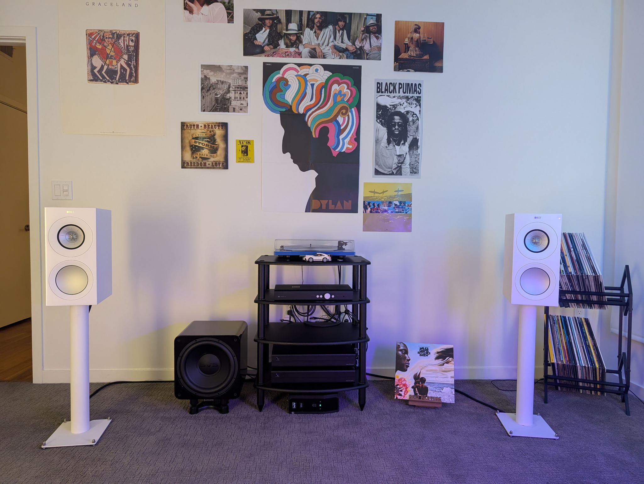 KEF R3