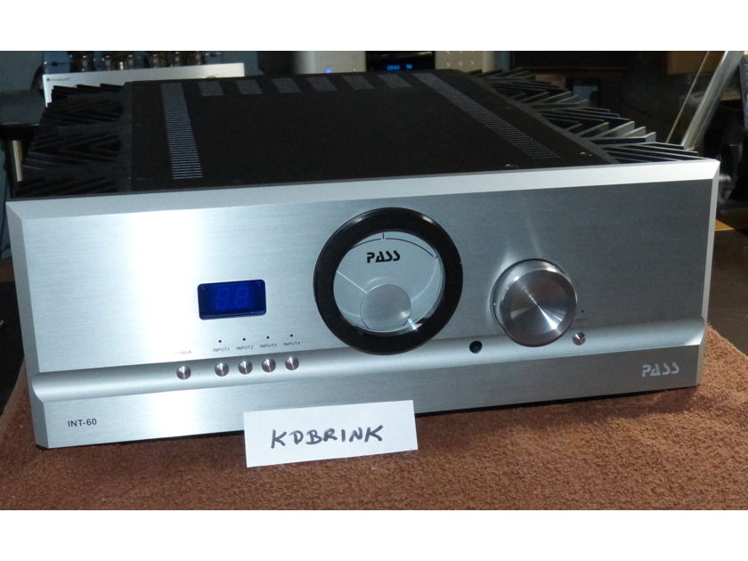 Pass Labs INT-60 Integrated Amp
