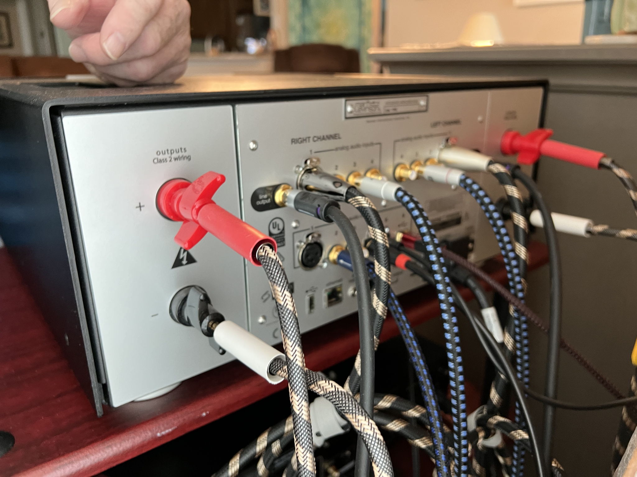 Mark Levinson No. 585 6