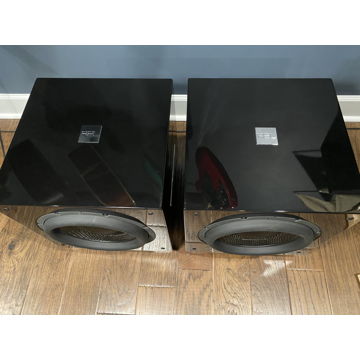 REL R-528 SE Subwoofers (pair for sale) with all origin...