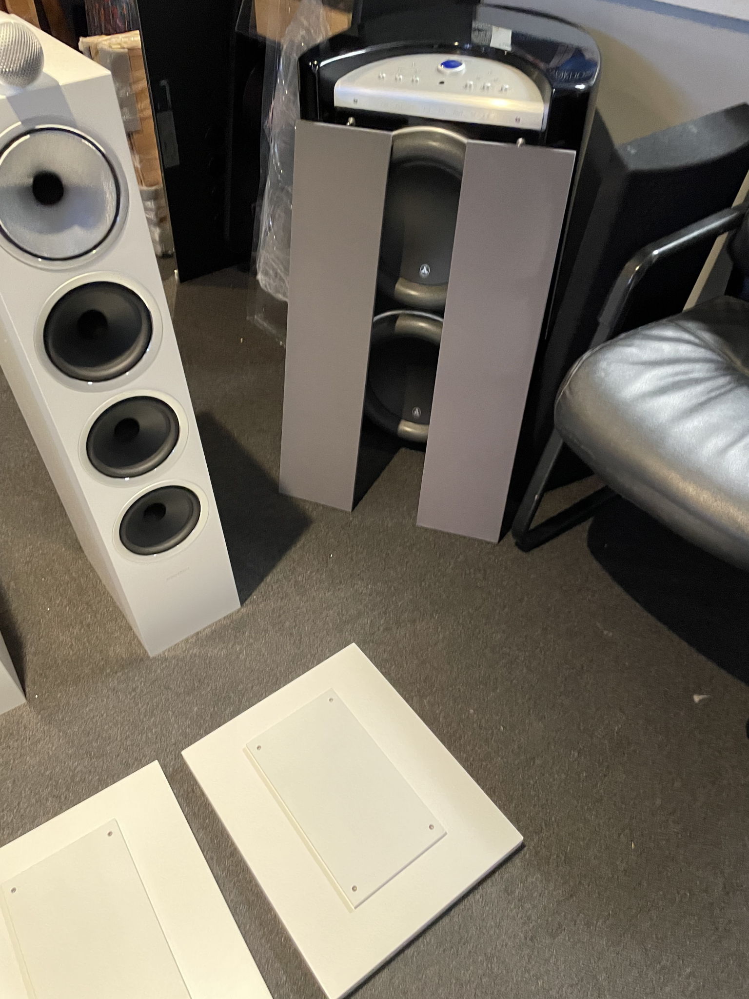 B&W (Bowers & Wilkins) 702 S2 local pickup 4