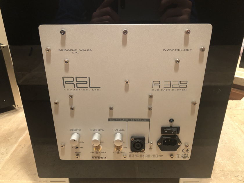 REL Acoustics R 328