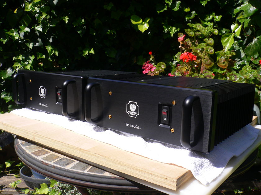 Monarchy Audio SE100 Delux MKII Mono amps