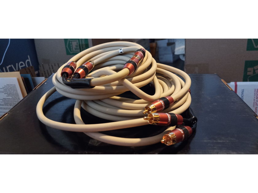 Monster Cable SUBWOOFER CABLE 10' Gold RCA Connectors PRICE REDUCED Exceptional Quality BRAND NEW