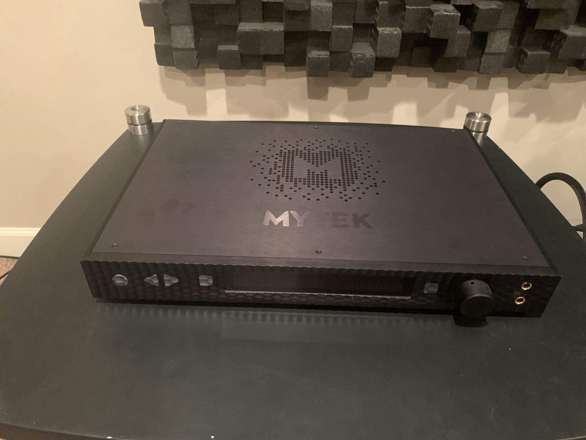 Mytek Manhattan II DAC/preamp/headphone amp 2