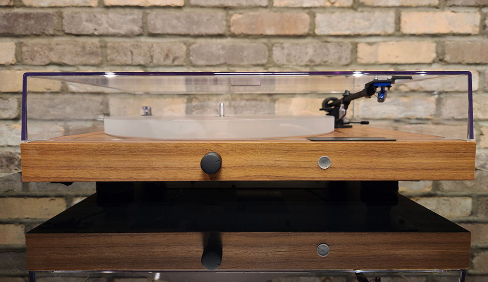 Pro-Ject Audio Systems Juke Box S2 in Walnut w/ Ortofon... 3