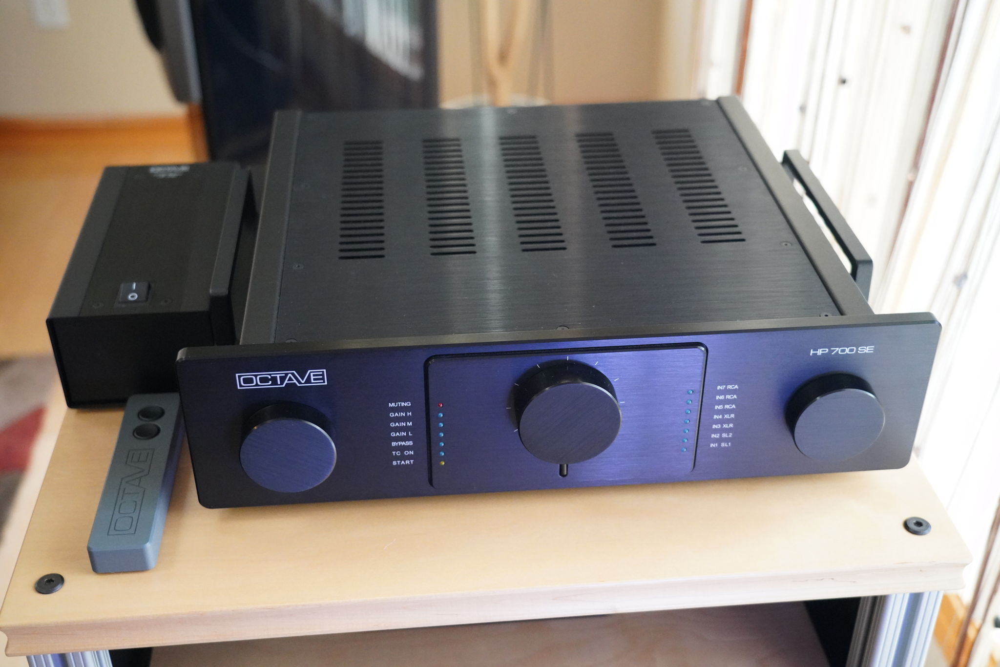 Octave Audio HP 700 SE 2