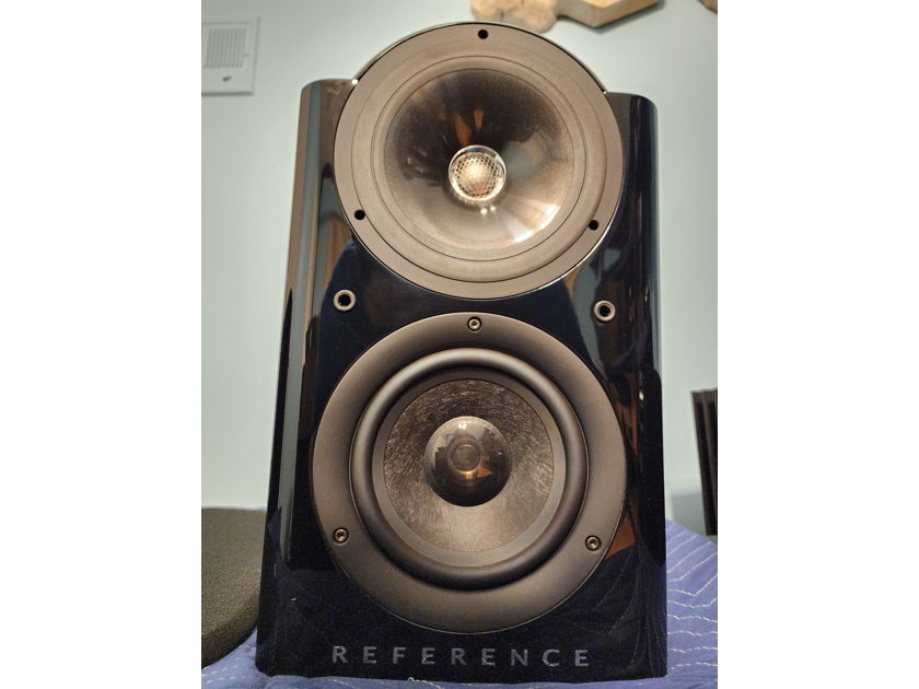KEF Reference 201/2 with stands