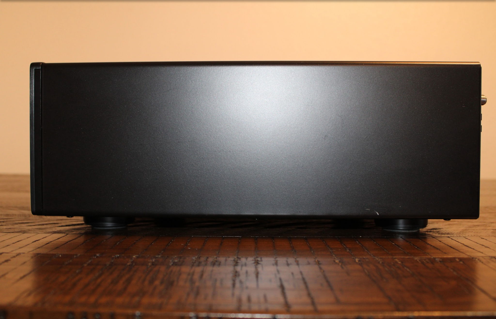 Cambridge Audio AZUR 751R 4