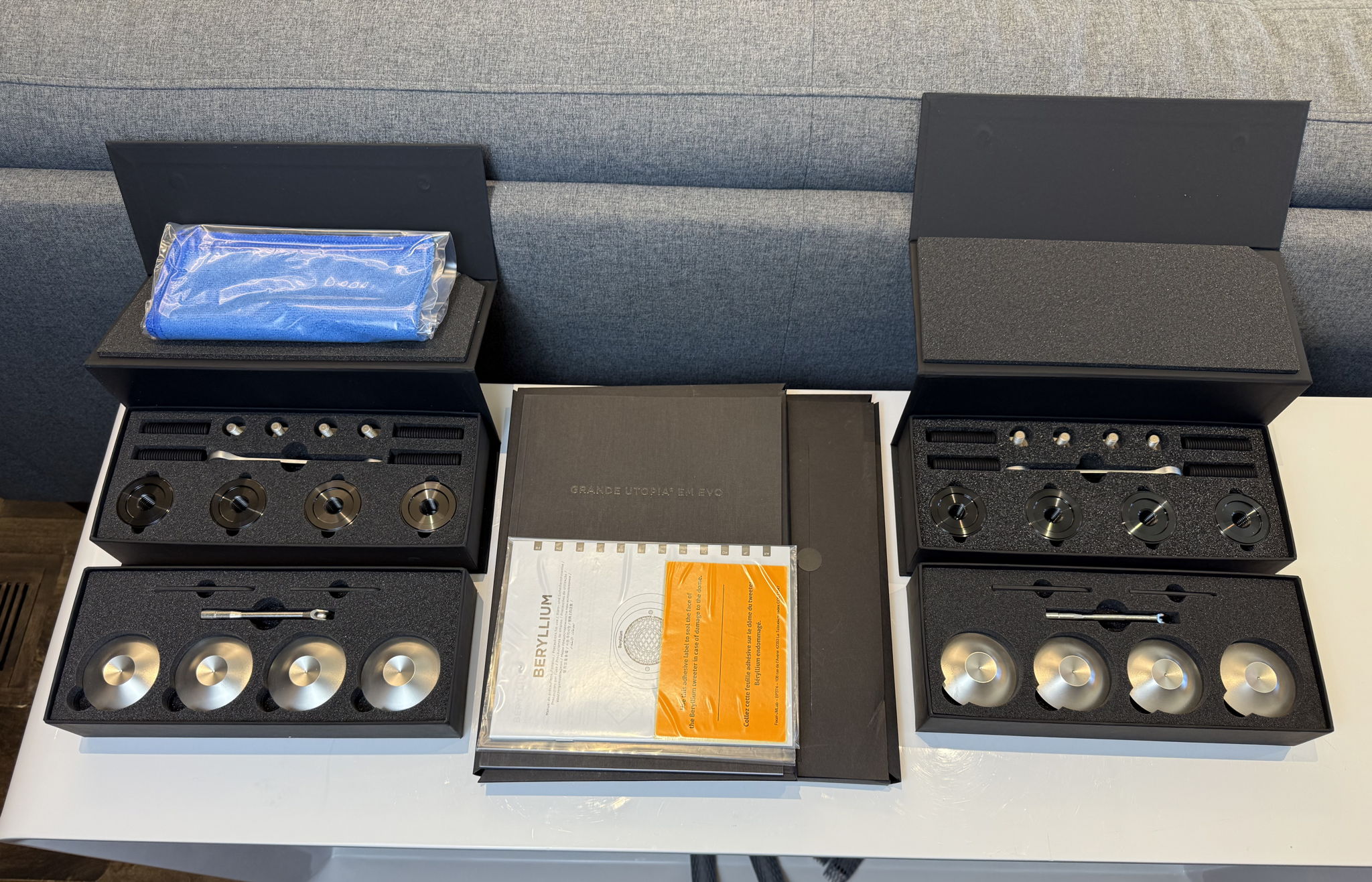 Focal - Grande Utopia EM EVO (Pair) - Natural Walnut Fi... 15