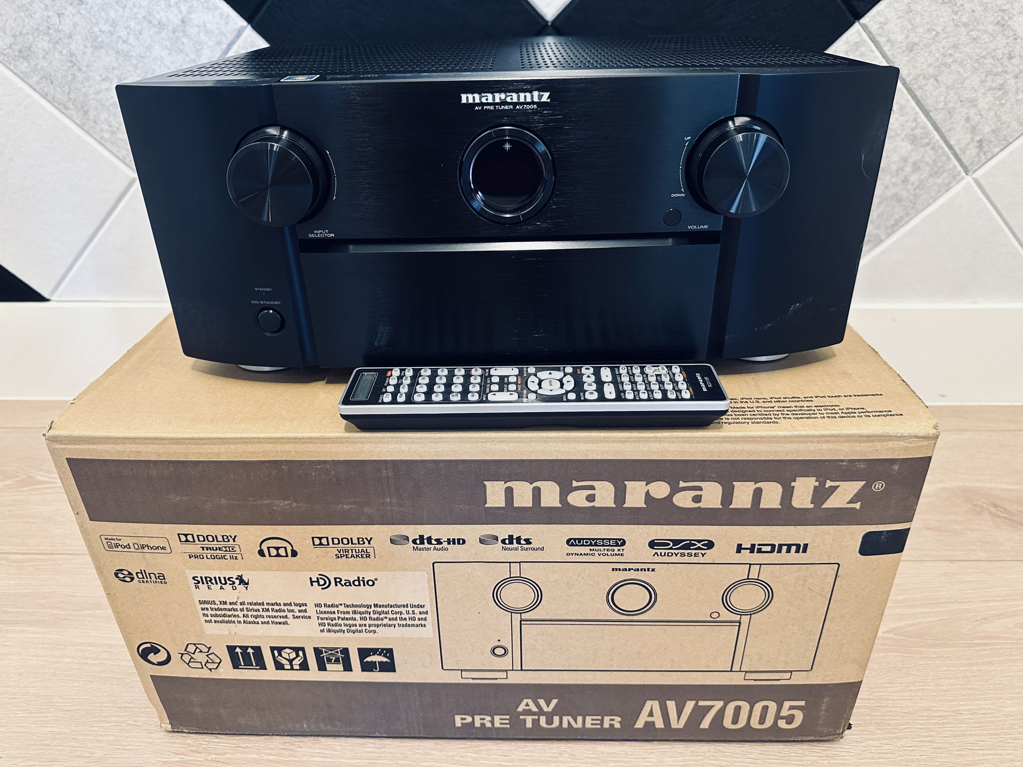 Marantz AV7005 Home Theater Preamp AV Pre Tuner Process...