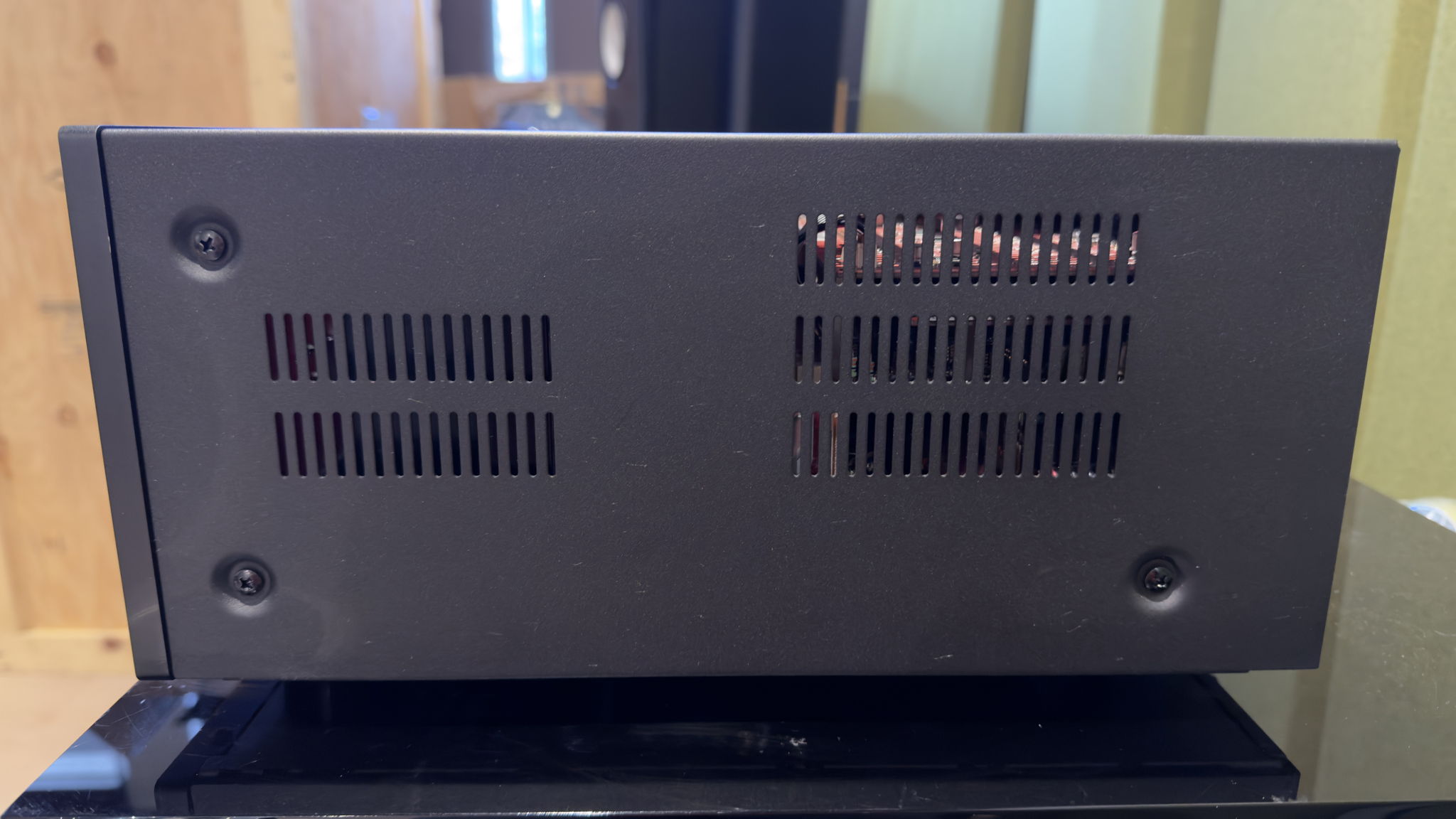 Anthem MRX 740 8K A/V Receiver w Remote EXCELLENT 7