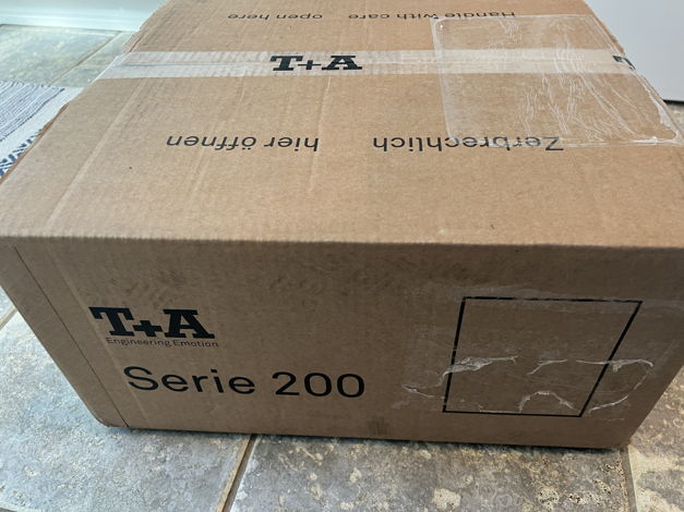 T+A Elektroakustik DAC 200 - Black - New in box unopene...
