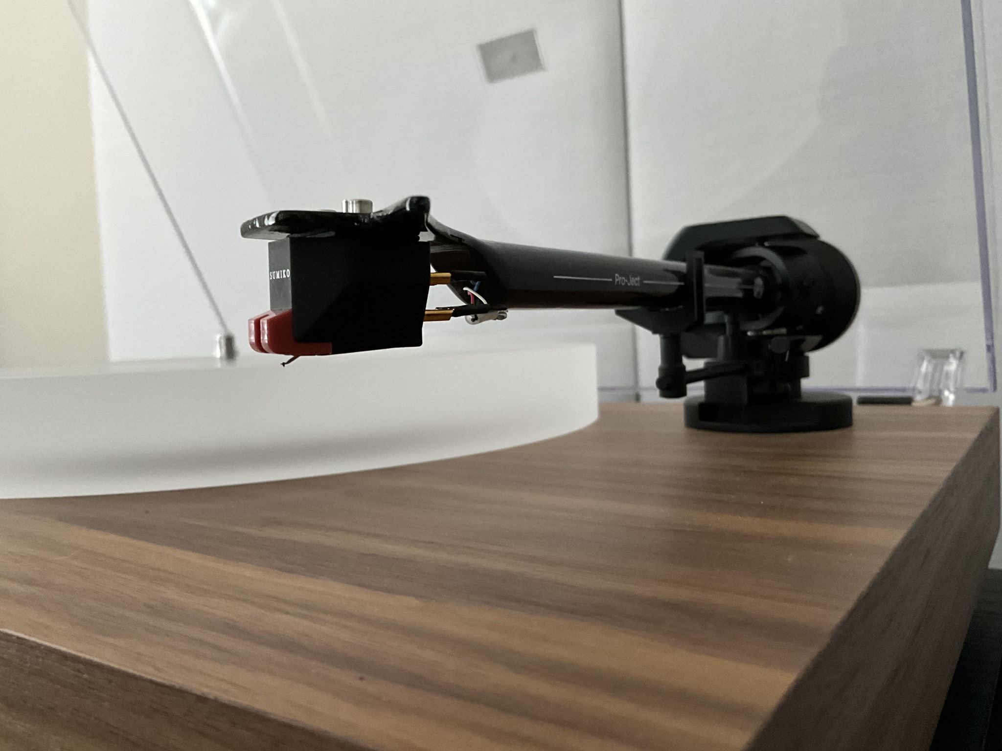 Pro-Ject X2 Turntable with Sumiko Moonstone cartridge 5