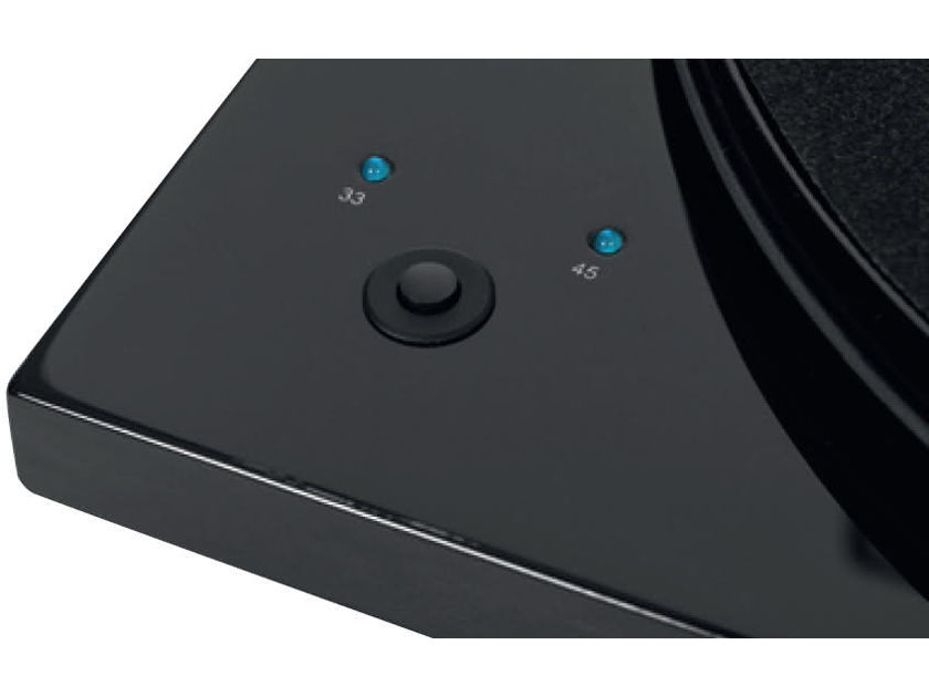 Pro-Ject Audio Systems Essential III SB - Piano Black