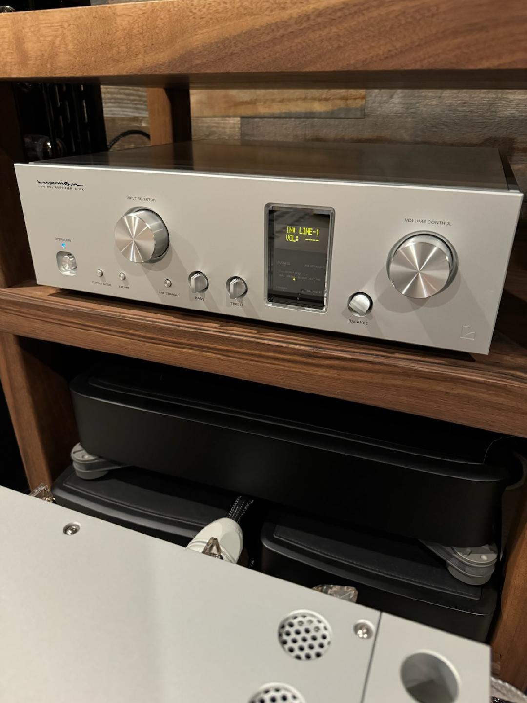 Luxman M-10X Amplifier : Trades Considered! 7