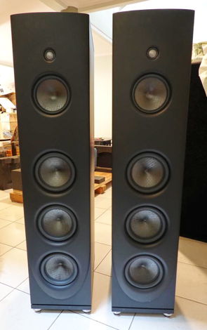 Magico Q3 floorstanding loudspeakers. Free shipping wor...