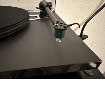Rega Planar 6 With Hana EH Cartridge EXCELLENT!!!